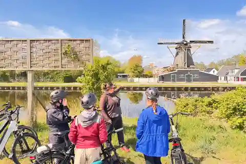 Von Amsterdam aus: Windmühlen von Zaanse Schans und mehr – E-Bike-Tour