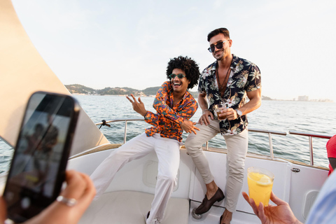 Lisbon – Sangria Social Premium Boat Experience Lisbon: Sangria Vibe Premium Boat Experience