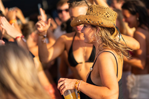 Ibiza: Sunset Boat Party at Ibiza Boat Club with Open Bar Aftersun Ibiza Sunset Boat Party: Early Bird Phase 1