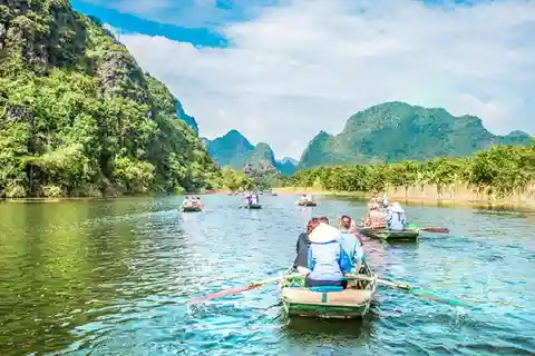 Desde Ninh Binh/ Ha Noi : Viaje Bai Dinh - Trang An - Cueva de Mua