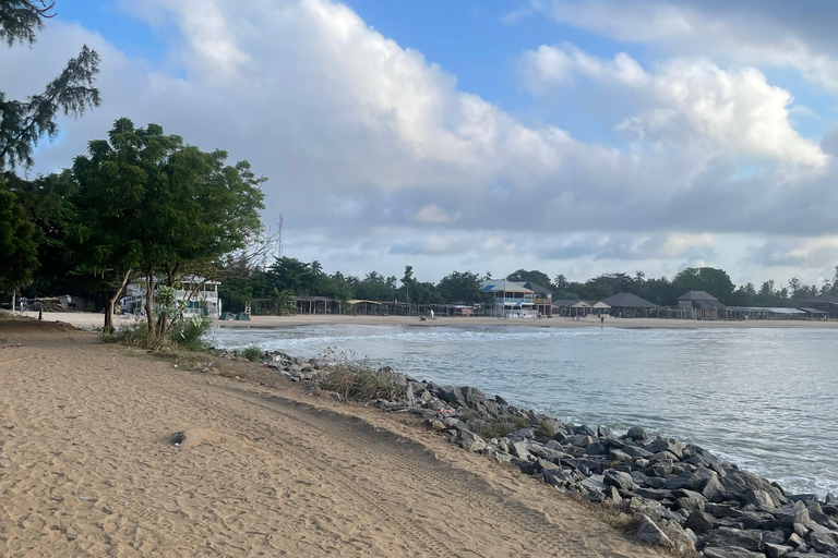 Lagos: Tarkwa Bay Beach Sleepover with Surfing Lesson