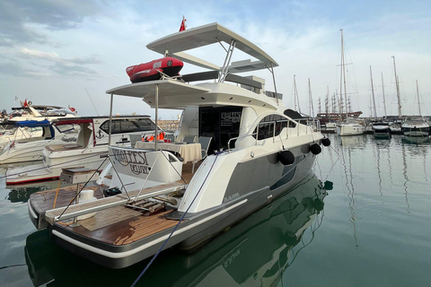 Alanya VIP Yacht Unlimited Drinks & Party Boat Experience