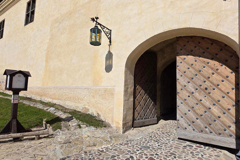 From Riga: Bauska Castle & Rundāle Palace Half Day Trip