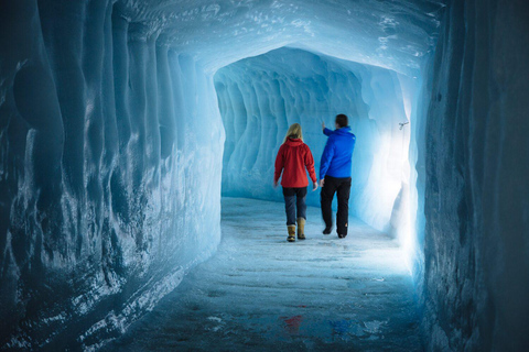 Från Húsafell: In i glaciärens isgrottäventyr