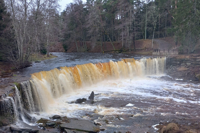Depuis Tallinn : visite guidée de la cascade de Keila-Joa et de la campagne environnante.Au départ de Tallinn : visite guidée de la cascade de Keila-Joa et de la campagne enviro