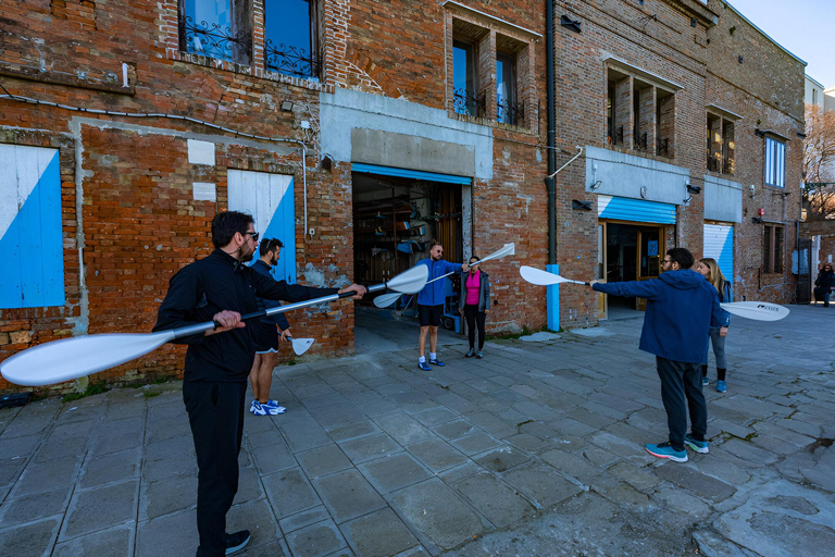 Naturalistic Kayak Class in Venice: training in the lagoonVenice: Scenic Venetian Lagoon Kayaking Tour