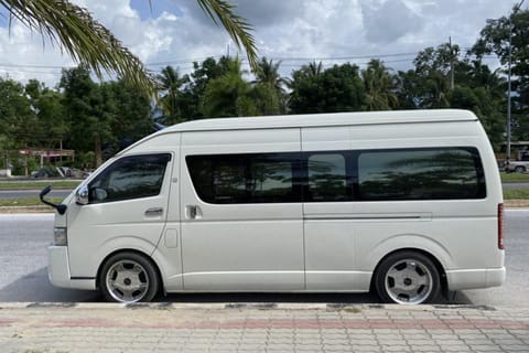Phuket airport To/From Phuket Area (Private Car and Van)