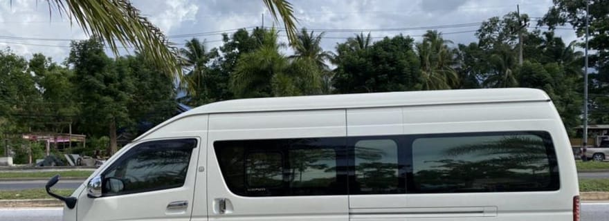 Aéroport de Phuket : transfert depuis/vers la région de Phuket (voiture et van privés)