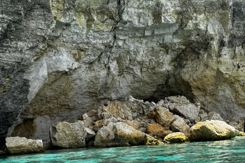 Malta: Powerboat** The Three Islands Private Boat Tour