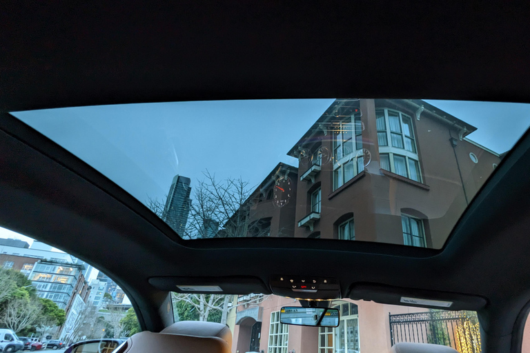 Custom Private Tour in a Luxurious Mercedes