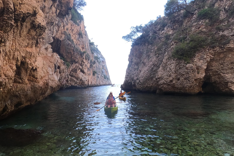 Jávea: Kayak Tour from Granadella Beach to the sea caves