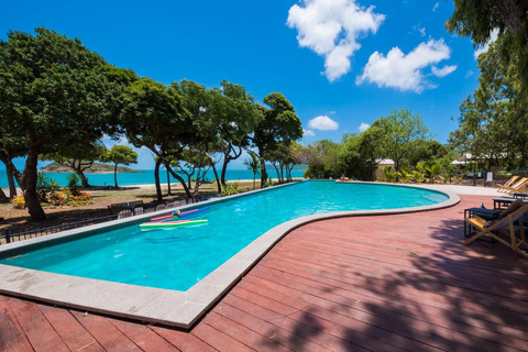 Airlie Beach: Whitsunday Coastal Culture & Pub Tour
