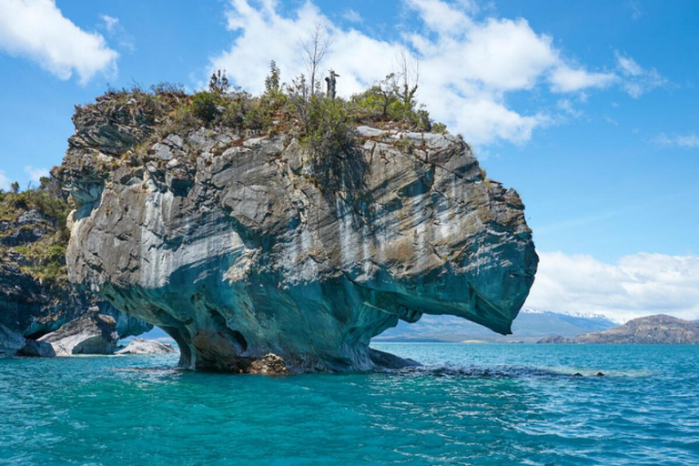 Coyhaique: Marble Chapels and Lake General Carrera Tour