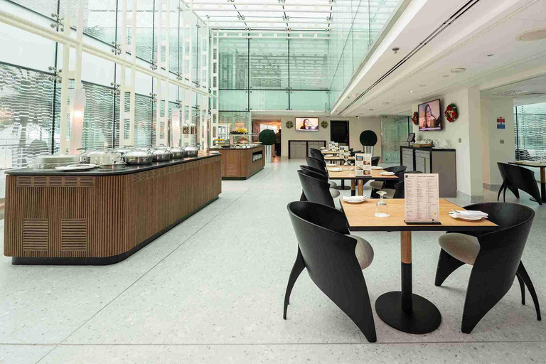 DXB Terminal 3 Dubai International Airport: Ahlan Lounge T3 International Departure: Ahlan Lounge Executive Floor