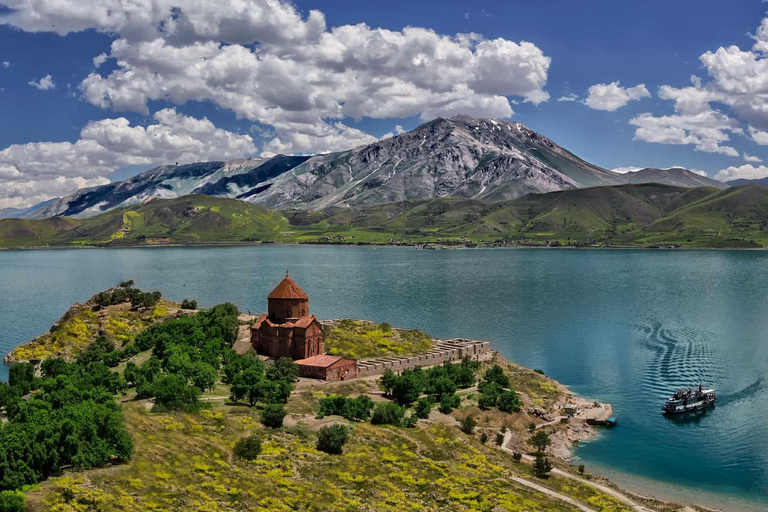 "Discover Armenia in one day-From Tbilisi