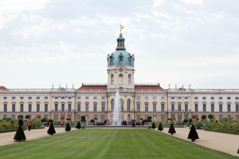 Berlin: Charlottenburg Palace Ticket & Highlights Audio Tour Berlin: Charlottenburg Palace Ticket & Audio Tour (DE)