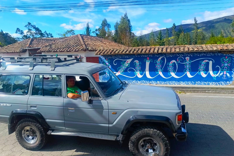 Ecuador: Vintage Toyota Land Cruiser 4x4. Rental with Driver