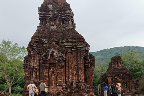 A Perfect Journey to Explore My Son in Half Day Group Tour