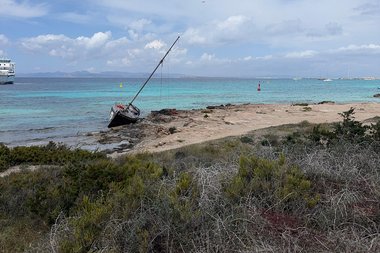 Ibiza: Formentera Boat Trip with Food, Drinks, & Bike Tour All- Inclusive Boat&Bike Tour in Formentera I Origin Edition