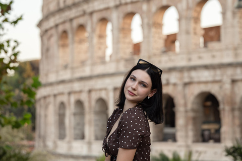 Rome: Private Editorial Shoot at Trevi Fountain or Colosseum Early Morning Trevi Fountain: 30-Minute Private Shoot