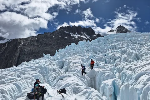Franz Josef: Bespoke Glacier Experience with Lunch & Heli