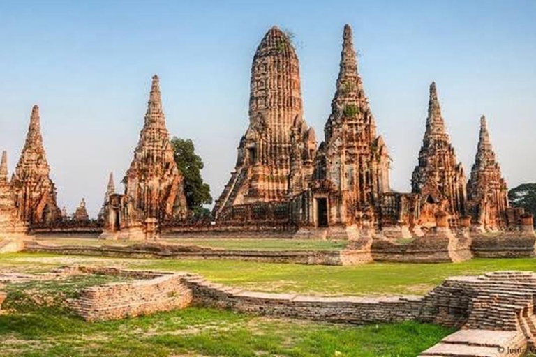 Bangkok: Jednodniowa wycieczka do świątyń Ayutthaya i rejs po rzece