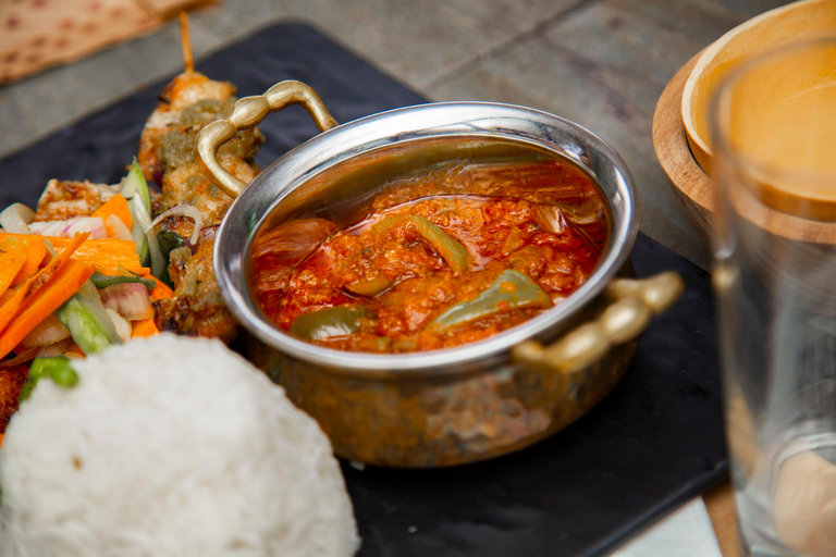 Accra: Corso di cucina e tour del mercato con prelievo dall'hotel