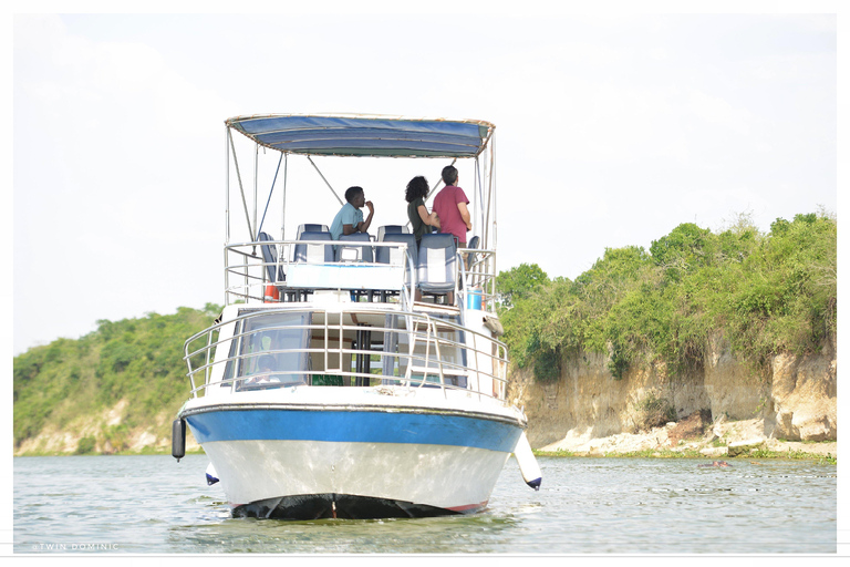 8 Days Uganda Wildlife Safari Adventure 8 Days Uganda Wildlife Safari Adventure