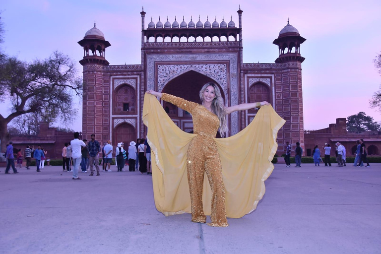 Taj Mahal Instagram Photography Tour w/ Expert Photographer Expert Guide cum Photographer and Taj Mahal Entry Tickets