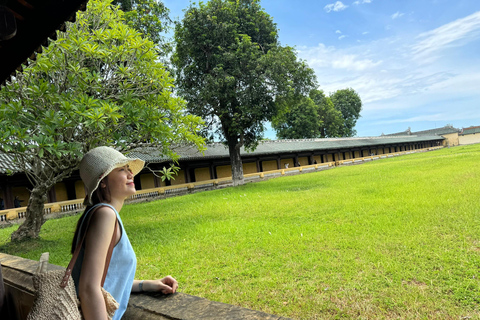 Desde Da Nang: Ciudad imperial de Hue con el paso o los túneles de Hai VanDesde Da Nang: Exploramos Hue Imperial con los túneles de Hai Van