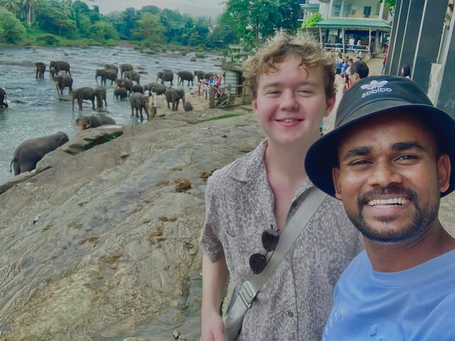 From Kandy : Pinnawala Elephant Orphanage & Ambuluwawa Tower