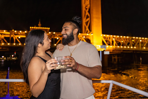 Sacramento: City Cruises Rock The Yacht River Cruise Sacramento: Rock The Yacht River Cruise