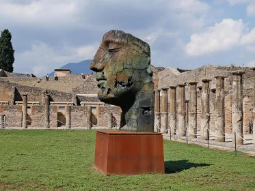 Geschichte erleben: Kulturelle Tour durch Pompeji und den Vesuv