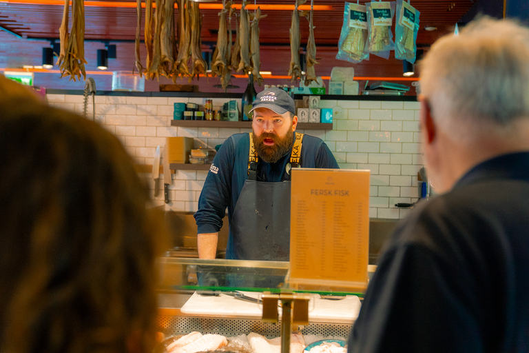 A Taste of Bergen Food Tour with Fløibanen Funicular