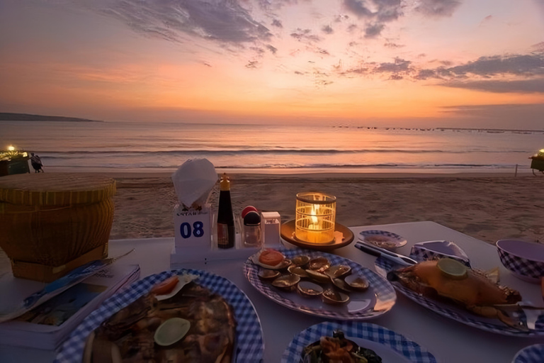 Bali: Pacchetto cena a base di pesce sulla spiaggia di Jimbaran con tramontoPacchetto Frutti di mare A (con trasferimento dall'hotel)