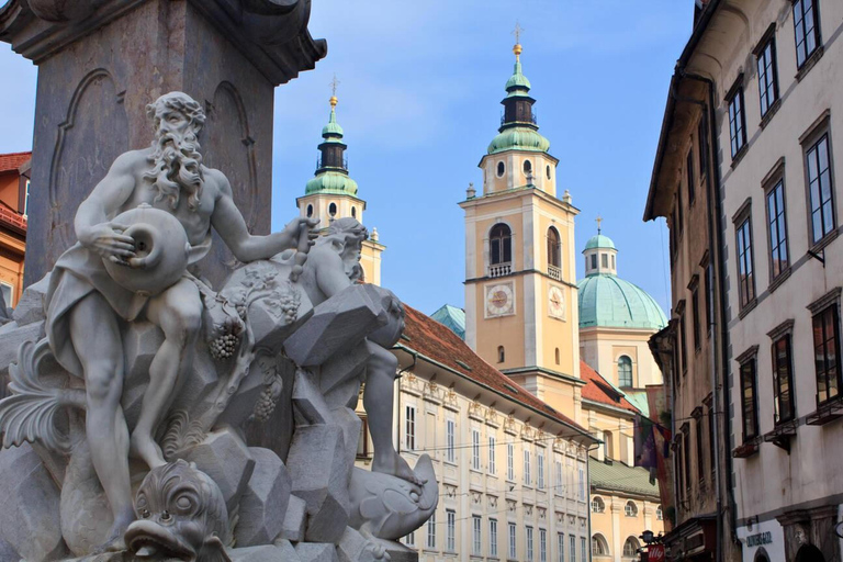 Depuis Zagreb : Excursion privée d&#039;une journée à Ljubljana et au lac de Bled