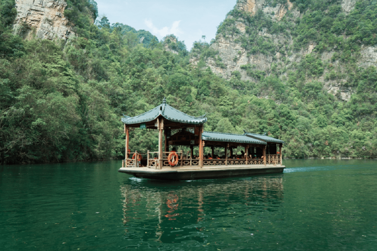 Zhangjiajie: Baofeng Lake or Huanglong Cave Day Trip Baofeng Lake + Junsheng Painting Academy or Tujia Brocade