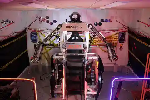Tokyo: Robot Piloting Attraction Ticket