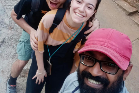 Kandy: Sunset Tuk-Tuk Ride & Kandyan Cultural Dance Show