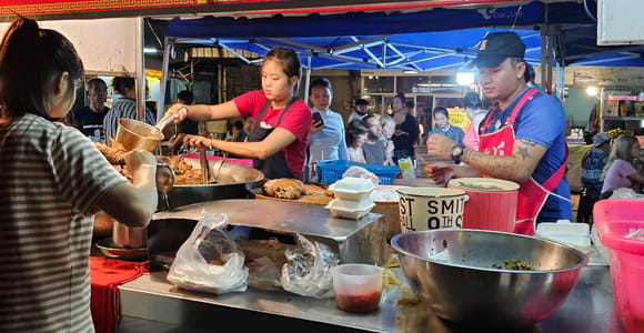 Chiang Mai: Amazing Chiangmai Night Street food Tour