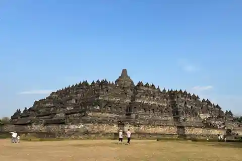 Excursão de 1 dia ao nascer do sol em Borobudur, Monte Merapi e Prambanan