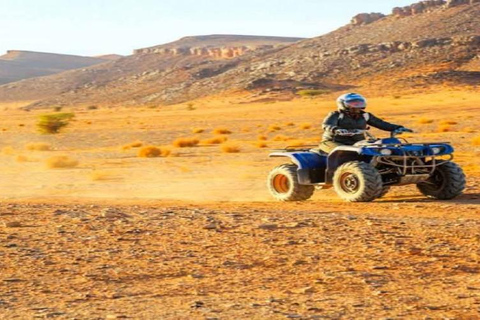 Marrakech: Giro nel deserto di Agafay in quad e cammello con cena spettacolo