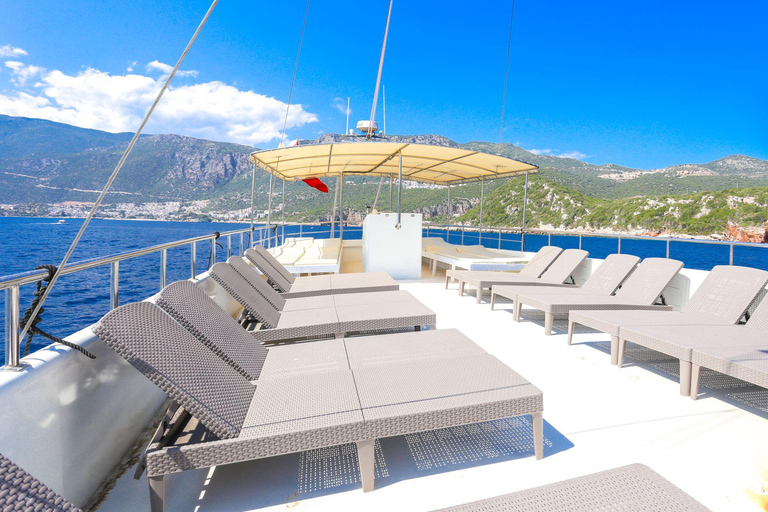 Kaş: Kekova Blue Cruise with Sunken City and 5 Swim Stops