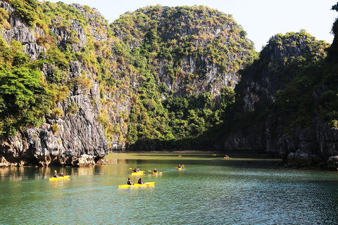 Bai Tu Long Bay 2 dagen 1 nacht met Renea CruiseBai Tu Long Bay 2 dagen 1 nacht met kleinere cruise