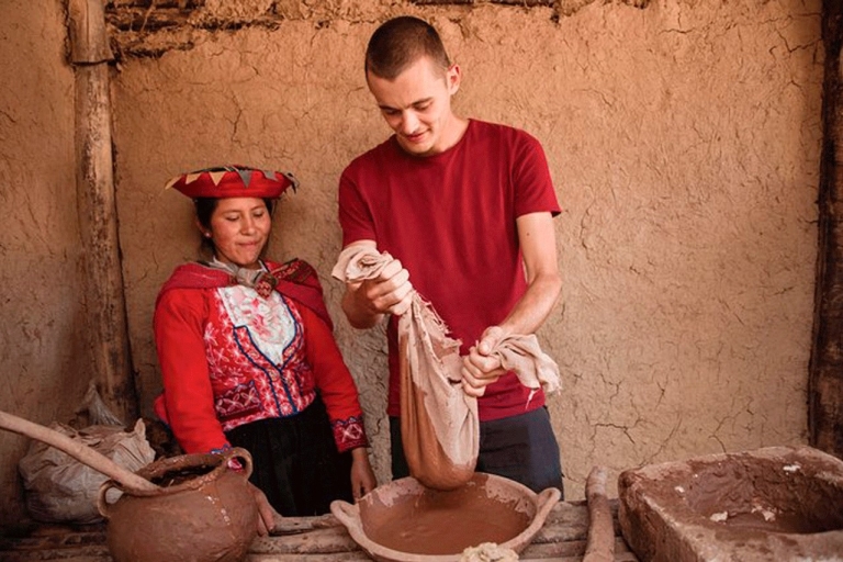 Von Cusco aus: Kunsthandwerkliche Kreativität ganztägig