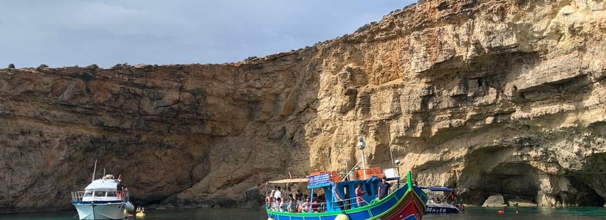 Comino : charter privé vers le lagon bleu et cristallin et les grottes