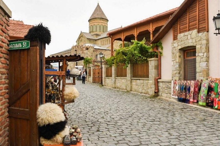 2-Day Tour: Magical Retro Car Tbilisi & Mtskheta Uplistsikhe