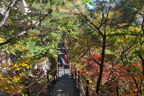 Seoraksan Hiking: Ulsanbawi, Biryong Falls & Finisher Gift B) Hiking Only Shared Tour, Meet at Mt. Seorak