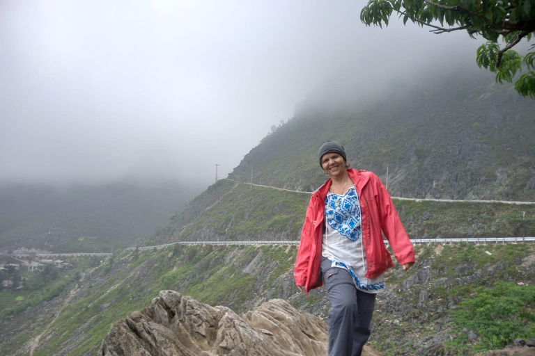 Ha Giang Loop - Na Hang Lake Boat trip 4 Days Motorbike tour Easy Rider