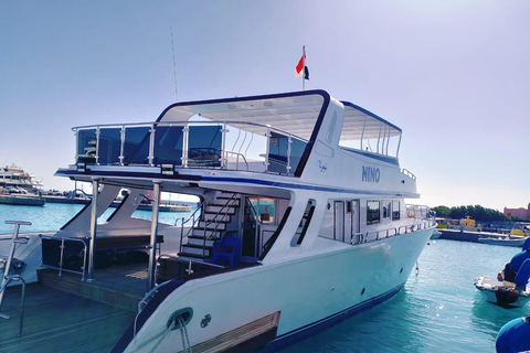 Hurghada: 2 Islands, Diving, Dolphin & Snorkel Yacht Trip From Makadi Bay, El Gouna & Sahl Hasheesh: 2 Islands,Diving